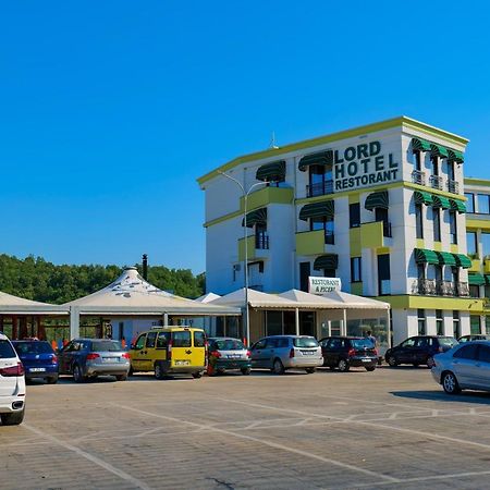 Lord Hotel Tirana Вора Екстер'єр фото
