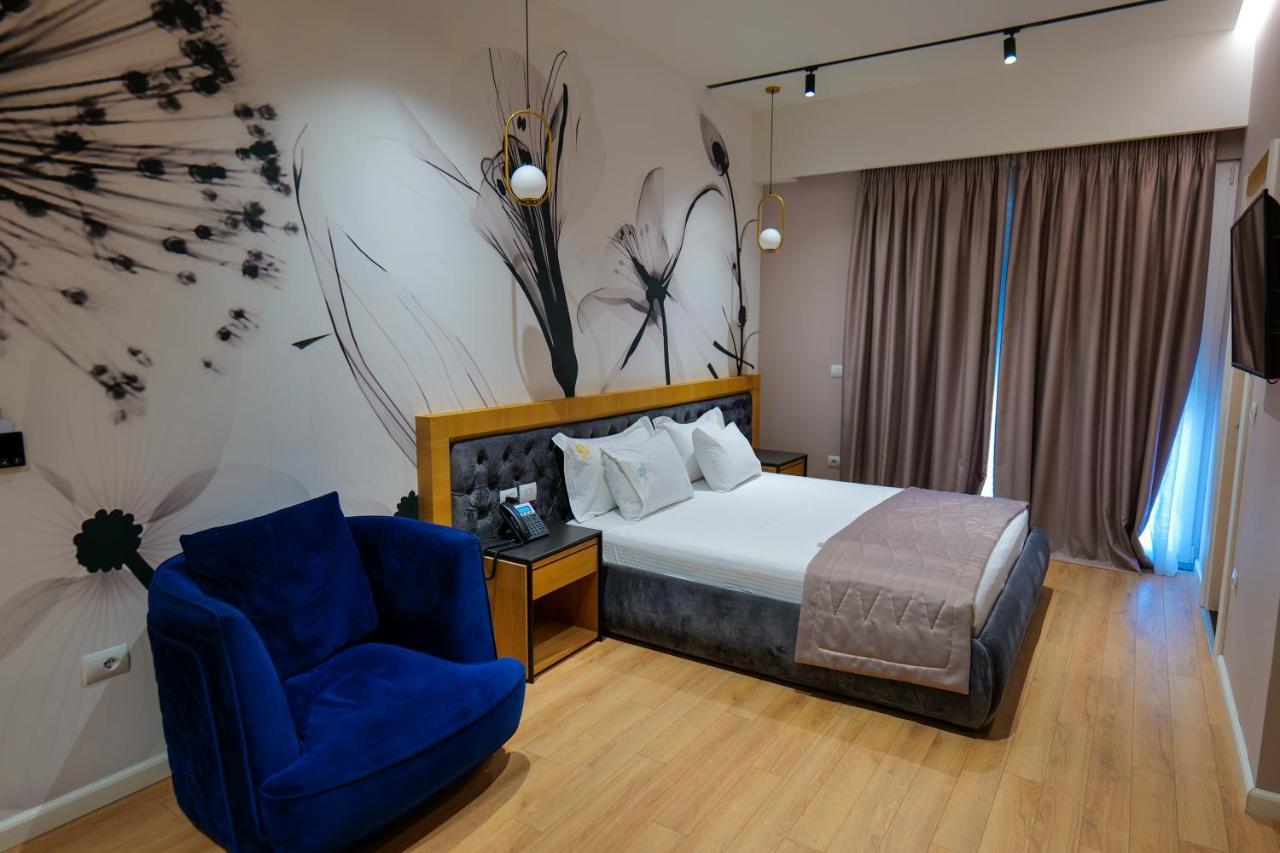Lord Hotel Tirana Вора Екстер'єр фото